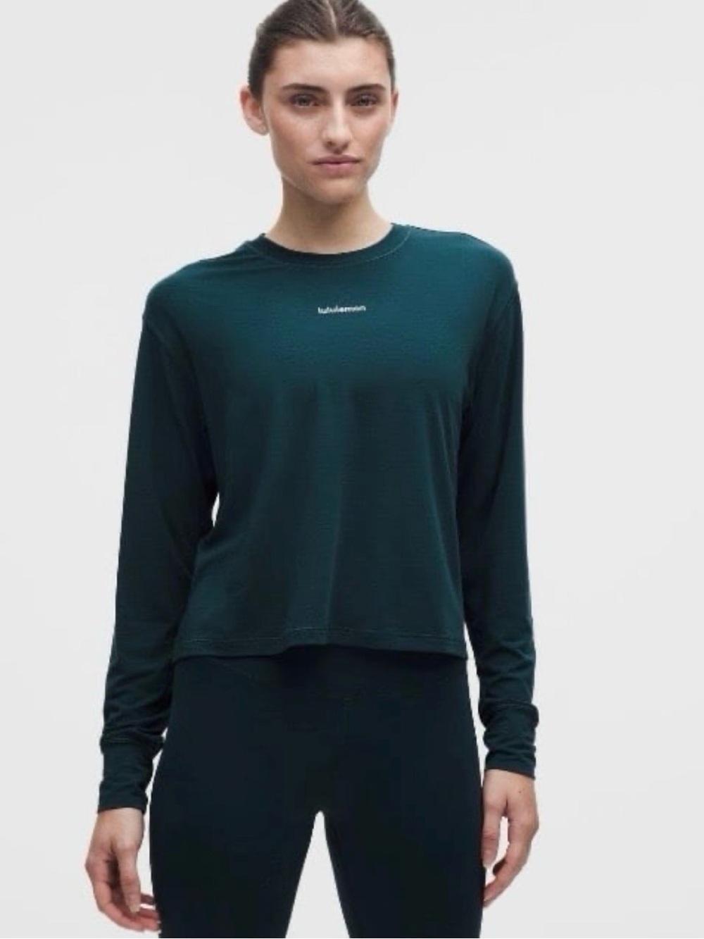 Lululemon Jersey Training Wordmark Long Sleeve
Indochine Blue size 14